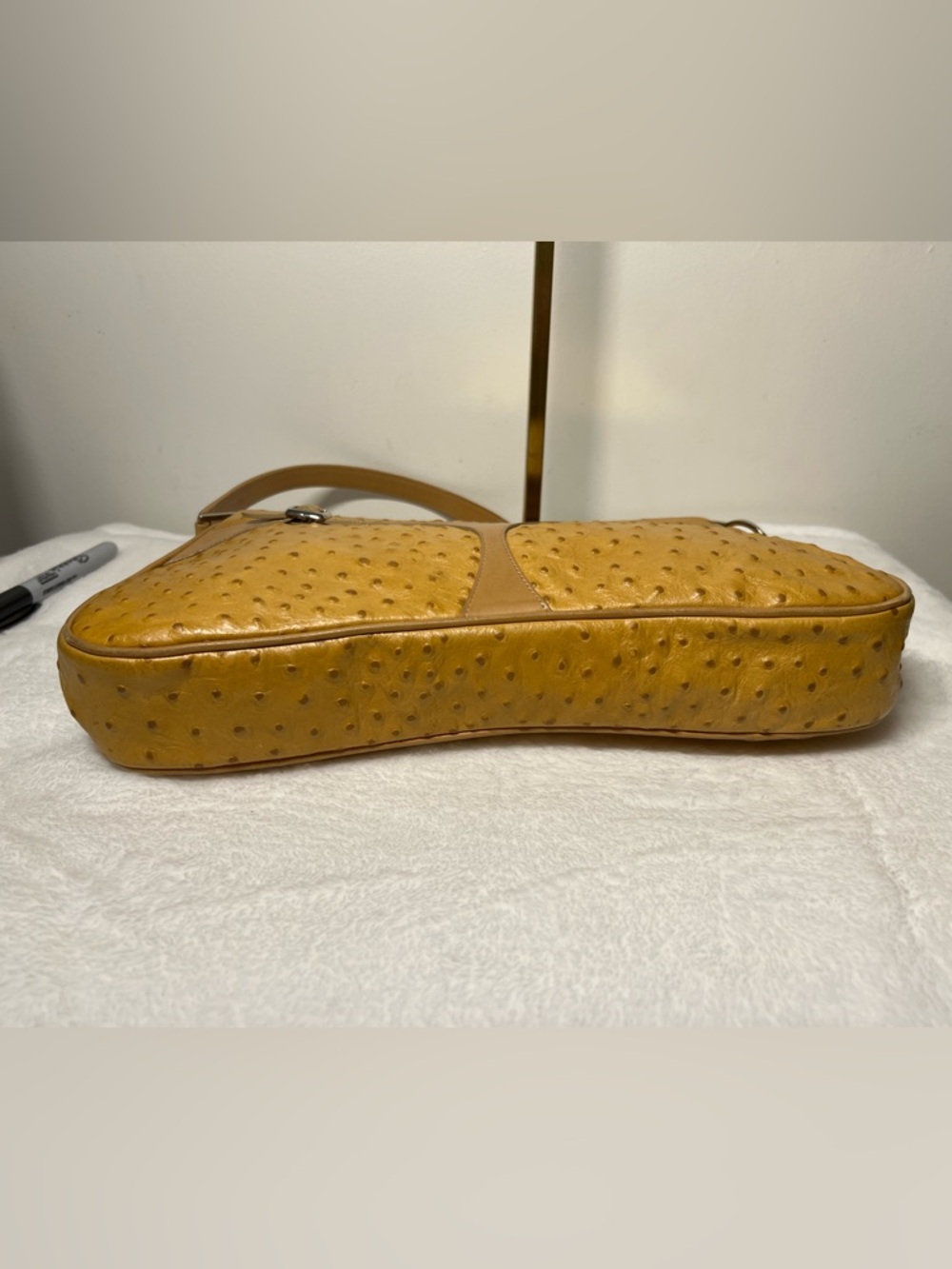 Kurt Geiger Yellow Ostrich-Texture RARE MADE IN ITALY like new - Picture 6 of 8